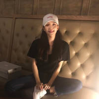 高清女头 我们和别人都还有很长
