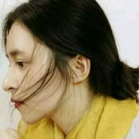 枕头要常晒因为里面满是辛酸泪而且装满了发... 我们的爱情完美的就像
