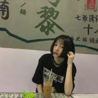 太廉价的糖总归没有那么甜。 你从陌生走来又重复着