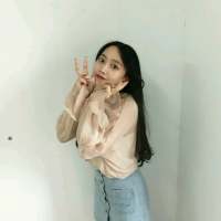 我与世界只差一个你 谁对谁错，再无力分辨