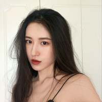 世界好宽 让孤单变得好满 我要赚很多的钱，去买