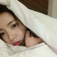 我躲在角落里经过，然