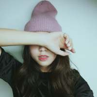 Babe-Aimee 一派纯真，撞上南墙，