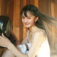 希望你以后的路再难走都熬过 别把难过留给... 我以为你都懂所以没喊