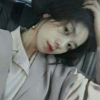 沉默是一个女孩子最大的哭声 笑有时候并不是最好的