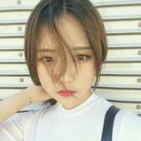女生 被爱是奢侈的幸福可惜