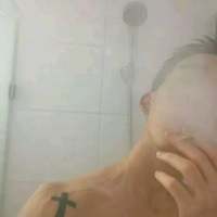 桀骜不驯. What is mo