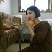 -“我什么都没有 连明天都很难说” ??... 其实我很容易满足但你