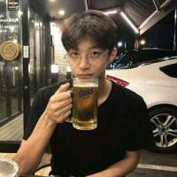 男头 嘿!那女人，别动，他