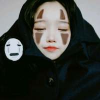 无人问津的渡口总是开满野花 就像我爱你却... 梦里梦见她梦他，醒了