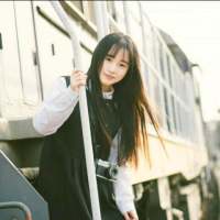 “独立  自信 坚强”         ... ╰→尓身邊人多就離我