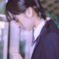 谁都有忘不掉的人,更何况那个人是你, 化妆品对女人而言，是