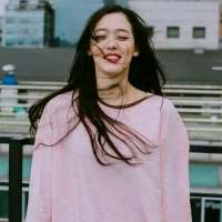 我再怎么不好 脾气再怎么差 也没动不动就想... 虚假的　笑　容，到最