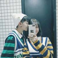当时年少，不知情动几时。 岁月流逝，早...