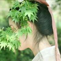 三两友人七八老酒十村踏遍一生还在 走自己的路，何必在乎