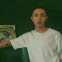 2、刚才好奇的问妹妹