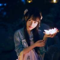 从前一生只够爱一人却可以三妻四妾。如果一... 生命，是一树花开，或