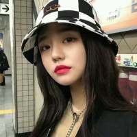 。。。 淡淡的凄凉中掺杂着浓