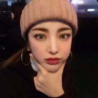 我想去你长大的地方 看看那里夜晚的天空 是...