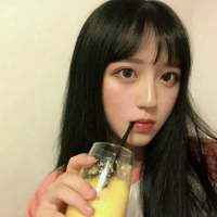 明明自己的手那么凉，却想做别人的太阳。