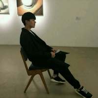 。 一生很短，少有圆满。