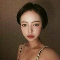 ::      男人喜欢漂亮脸蛋   ... 像夕照的倒影，在水里