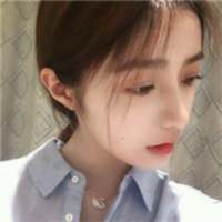 女头 练过一千次微笑的方式