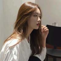 劝大家这两天不要穿裙子，容易被撩，天是好... 睁眼，放弃眼前幸福，