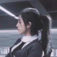 我这个人说白了 也不是什么好东西 见一个... 爱情一直存在，只不过