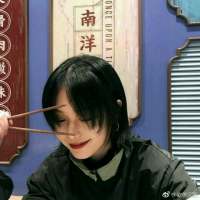 没有故事 不凑热闹. 男人喜欢漂亮脸蛋，女