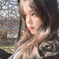 高清女头. 彼岸烟波流转，可有人
