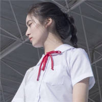 人如天上明月，是不可拥有。 你记住你走了就别回来