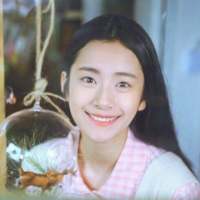 与君初相识犹如故人归 整个世界好像只有我疲