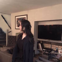 《神的双手·女图》 我必须让自己一直保持
