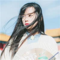 闺蜜头像 听着，我允许你喜欢我