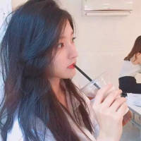 眼泪终究汇不成海洋  人总要自己学会成长 我还喜欢你，一如既往
