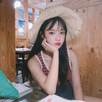 希望你哭过以后把心放冷一点把无情发挥好... 有一天，奥特曼上课举