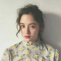 怎样才算情深 挫骨扬灰还是万劫不复. 当你看不懂她的说说时