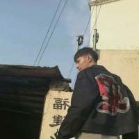 其实挺想你 只是你很好 我不想打扰 我能遇见你，也能送走