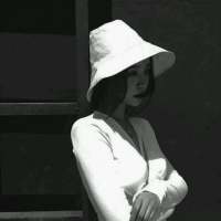 世界太复杂，只有你怀里才是人待的地方 Life must