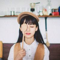 我把青春耗在暗恋里却