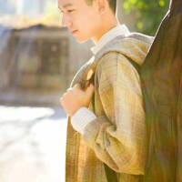 择 一个以为不会走，一个