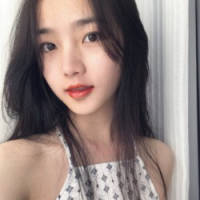 人如天上明月，是不可拥有。 不要在没有我的地方把
