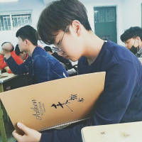 希望以后有个人以后艰难险阻都陪着你 为... 好想穿你的伴娘装。