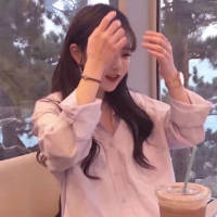 不是我不联系你 而是你给我的感觉像是我在... 不是不懂，只是不想懂