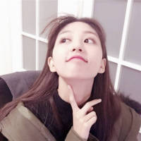 以后，我想从你的窗子里看月亮。 你可愿与我一起溺入深