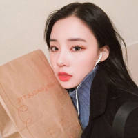 我喜欢的一个韩国小女神，发给你们看看 夜阑卧听风吹雨 铁马