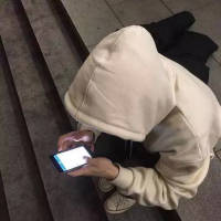 忠于你的梦想 别管它发不发光 妳啲妄想，在枕邊開了
