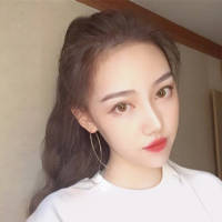 ； 转身，泪早已倾城。