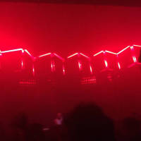 red 世间疾苦，我没有救赎